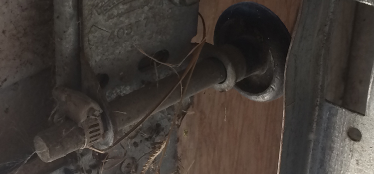 garage-door-roller-off-track-repair in Gravenhurst