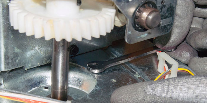Gravenhurst liftmaster garage door opener sprocket gear
