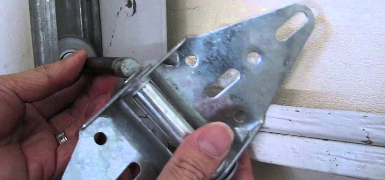 Garage Door Bracket Repair Services in Gravenhurst