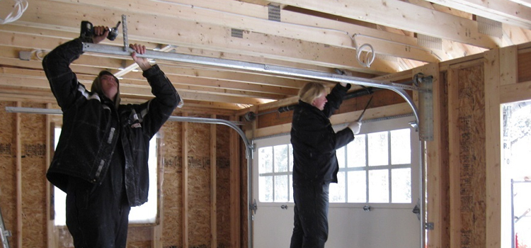 overhead garage door installation in Gravenhurst